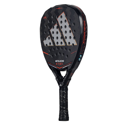 Adidas – Metalbone 2026