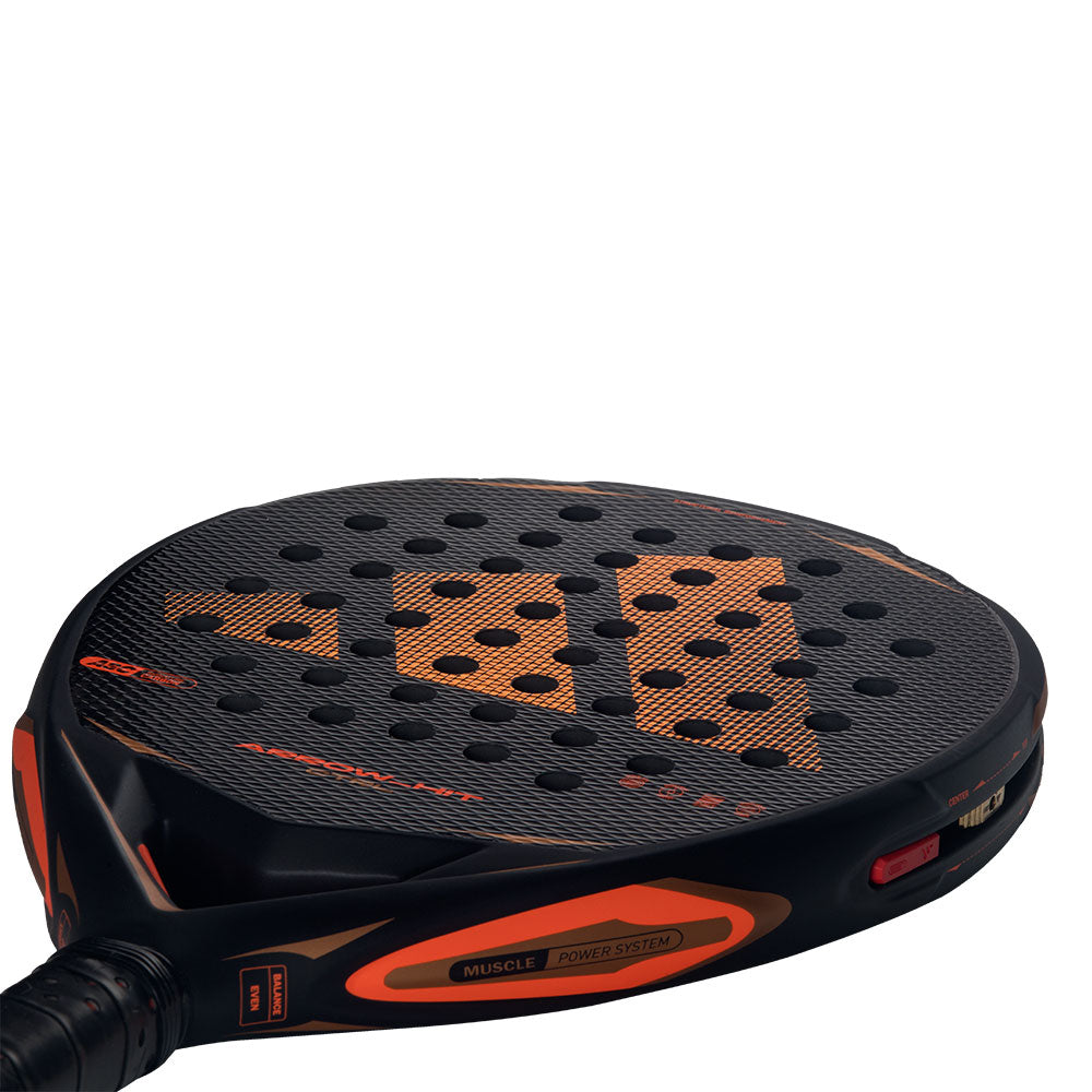 Adidas – Arrow Hit Ctrl 2026